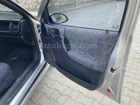 Galeriden Opel Vectra 2.0 GLS 1996 Model Muğla