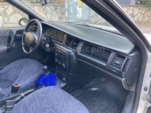 Galeriden Opel Vectra 2.0 GLS 1996 Model Muğla