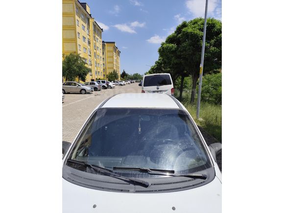 Sahibinden Opel Corsa 1.2 Swing 2000 Model  325.000 km Beyaz