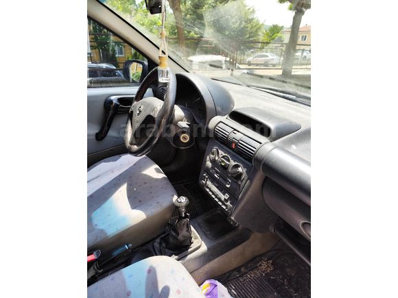 Sahibinden Opel Corsa 1.2 Swing 2000 Model  325.000 km Beyaz