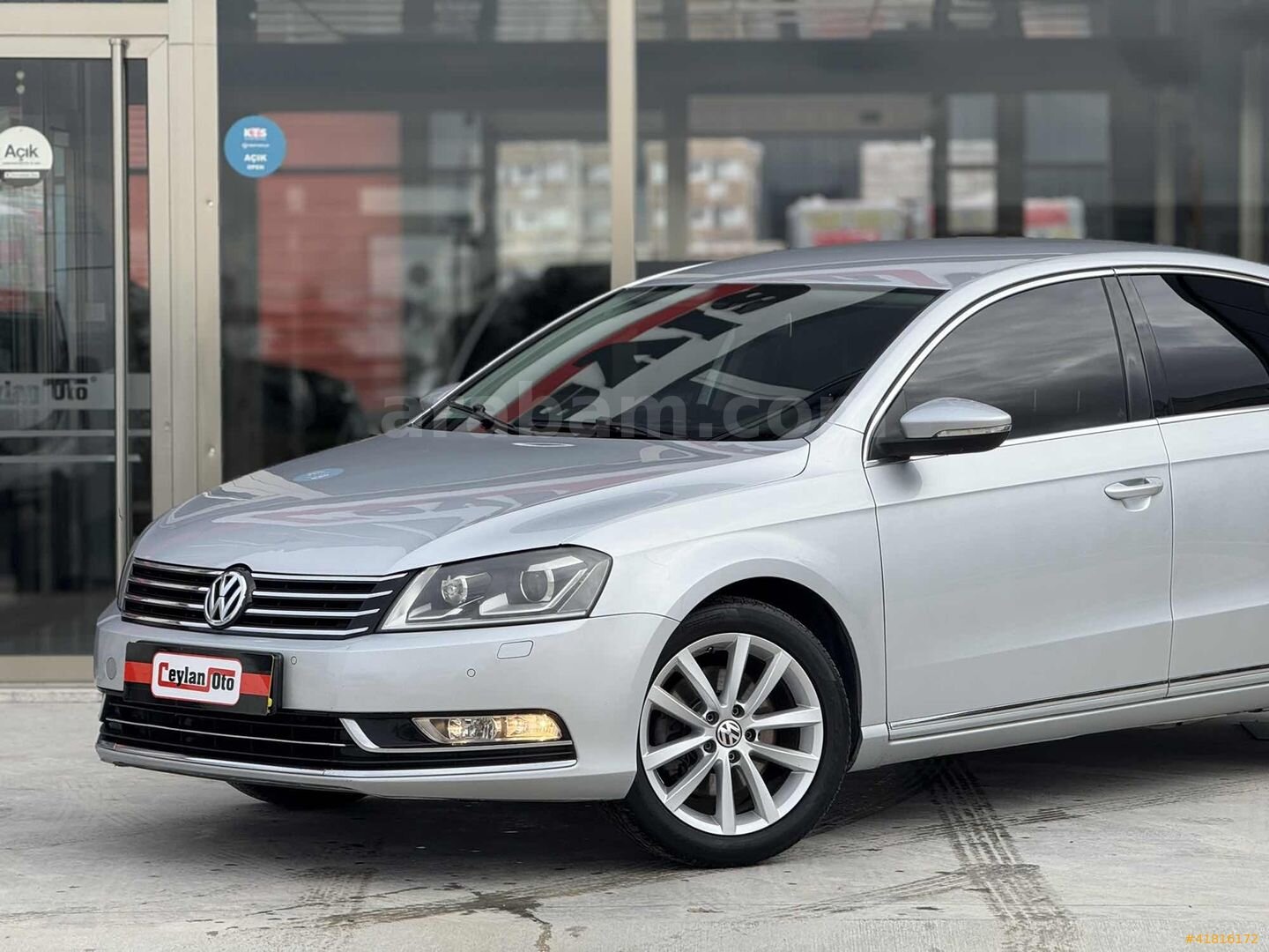 =ESCET CEYLAN OTO PLAZA=*BOYASIZ*HAFIZALI DERİ KOLTUK* PASSAT 4