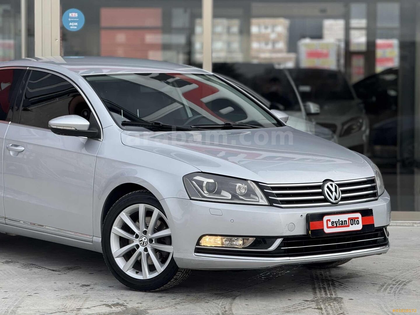 =ESCET CEYLAN OTO PLAZA=*BOYASIZ*HAFIZALI DERİ KOLTUK* PASSAT 2