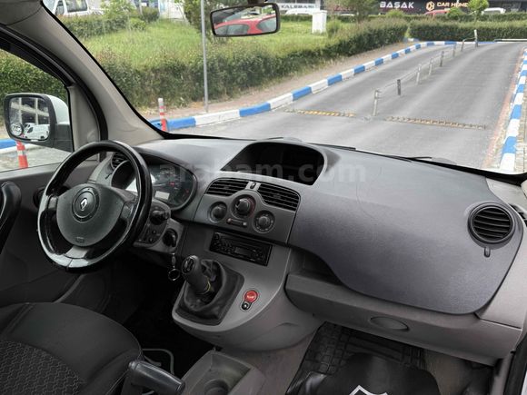 GARAGE 67 AUTO'DAN 2009 MODEL KANGOO KLİMALI ÇİFT SÜRGÜLÜ