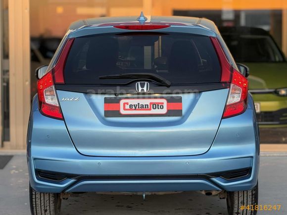 =ESCET CEYLAN OTO PLAZA=İLK ELDEN SERVİS BAKIMLI HONDA JAZZ