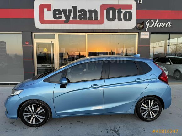 =ESCET CEYLAN OTO PLAZA=İLK ELDEN SERVİS BAKIMLI HONDA JAZZ