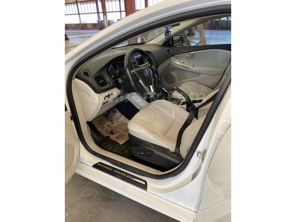 Sahibinden Volvo V40 1.6 D Premium 2013 Model 
