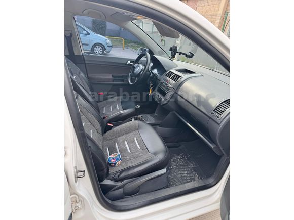 Sahibinden Volkswagen Polo 1.4 Basicline 2004 Model Osmaniye 235.015 km Beyaz