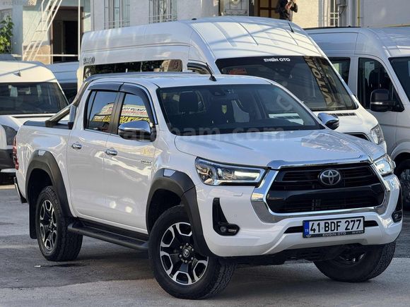 ENGİN OTODAN HATASIZ 100 BİNDE 2020 TOYOTA Hİ-LUX OTOMATİK 4x4