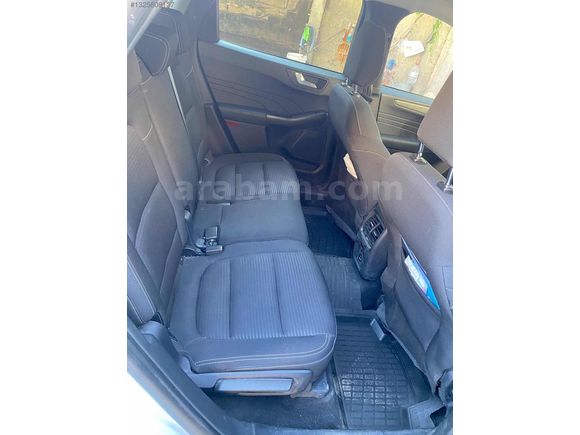 FORD KUGA TİTANYUM DİZEL OTOMATİK