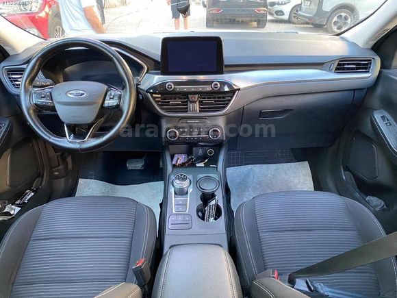 FORD KUGA TİTANYUM DİZEL OTOMATİK