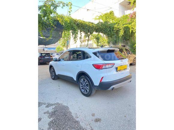 FORD KUGA TİTANYUM DİZEL OTOMATİK
