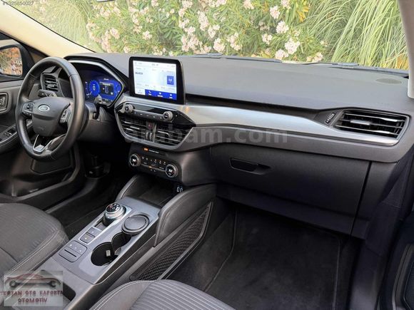 2022 FORD KUGA 1.5 ECOBLUE TİTANİUM *CAM TAVAN*HATASIZ'73.000'KM