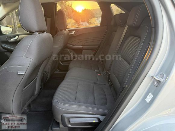 2022 FORD KUGA 1.5 ECOBLUE TİTANİUM *CAM TAVAN*HATASIZ'73.000'KM