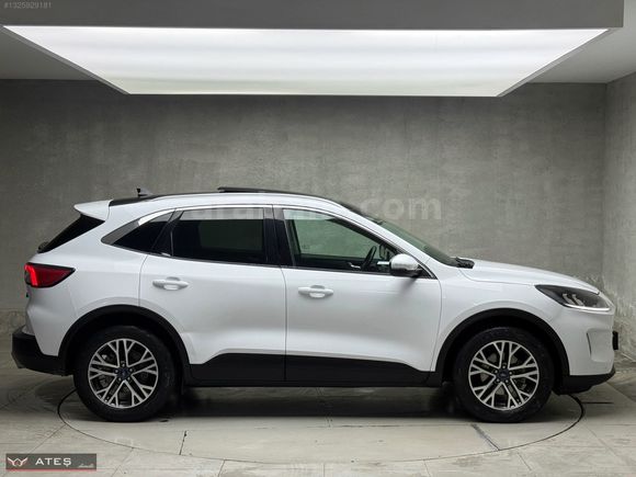 ORJİNAL HATASIZ BOYASIZ TRAMERSİZ FORD KUGA 1.5 ECOBLUE TİTANİUM