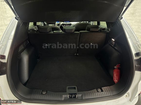 ORJİNAL HATASIZ BOYASIZ TRAMERSİZ FORD KUGA 1.5 ECOBLUE TİTANİUM