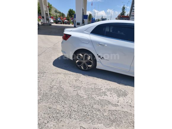 Sahibinden Renault Megane 1.3 TCe Joy 2021 Model