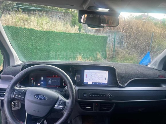 Ford Courier 1.5 EcoBlue Titanium