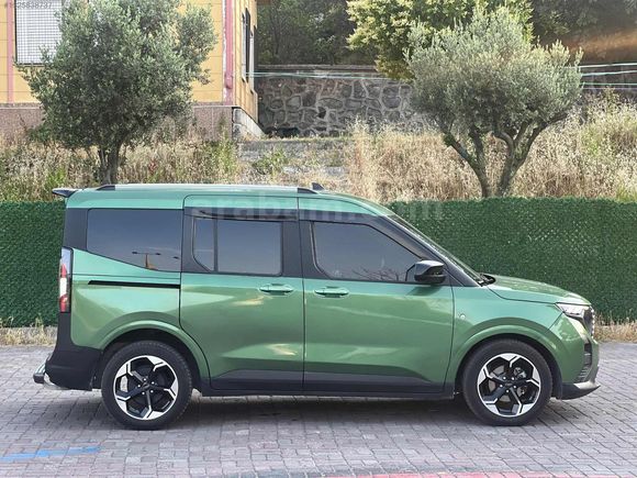 Ford Courier 1.5 EcoBlue Titanium