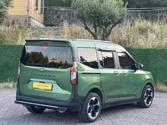 Ford Courier 1.5 EcoBlue Titanium