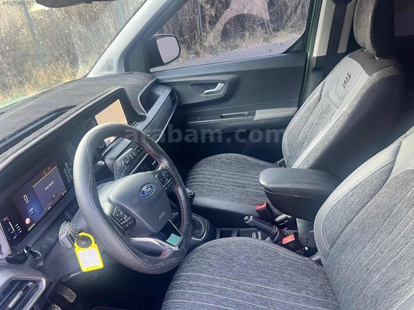 Ford Courier 1.5 EcoBlue Titanium