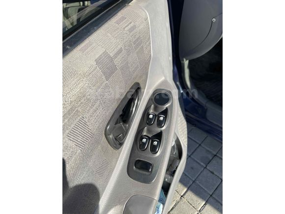 Klimalı Hyundai Accent 1.3 Admire 2005 Model  