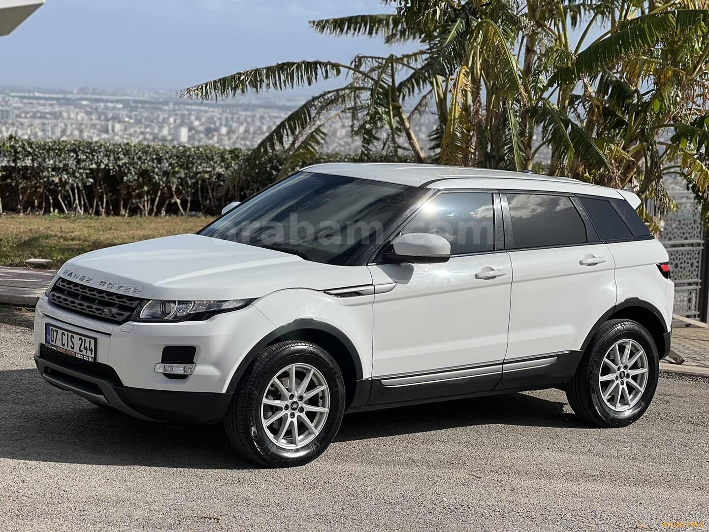 Galeriden Land Rover Range Evoque 2.0 Si4 Pure 2013 Model Antalya 211.000 km Beyaz 5