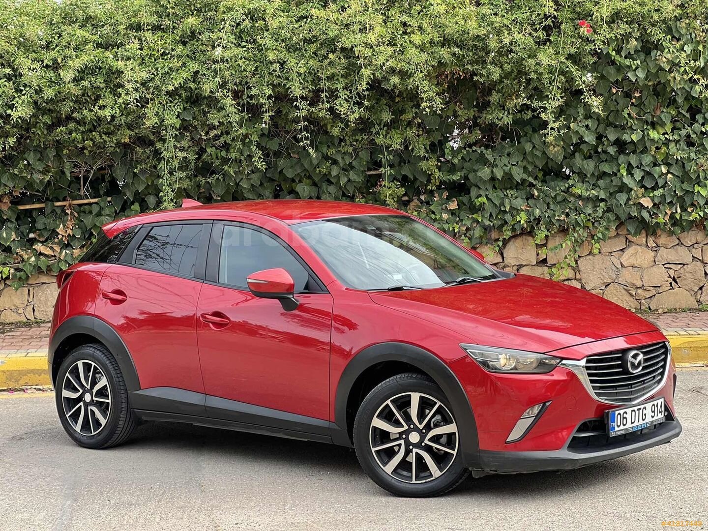 2015 MODEL HATASIZ BOYASIZ HASAR KAYITSIZ CX-3 1.5 SKY-D 2
