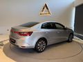DERMAN AUTO EMSALSİZ MEGANE İCON OTOMATİK KM YOK KADAR AZ