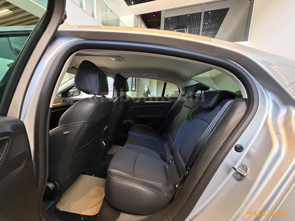 DERMAN AUTO EMSALSİZ MEGANE İCON OTOMATİK KM YOK KADAR AZ