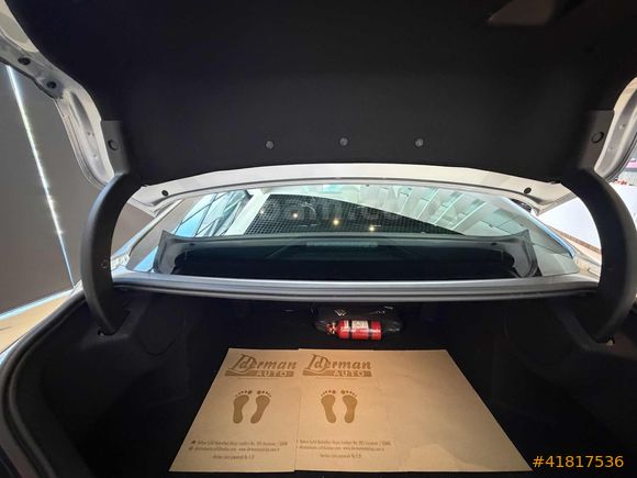 DERMAN AUTO EMSALSİZ MEGANE İCON OTOMATİK KM YOK KADAR AZ
