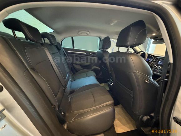 DERMAN AUTO EMSALSİZ MEGANE İCON OTOMATİK KM YOK KADAR AZ