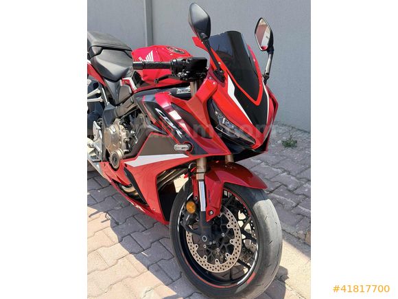 2021 CBR 650R / 17.000 KM'DE / BAKIMLI / SIFIR VİZELİ