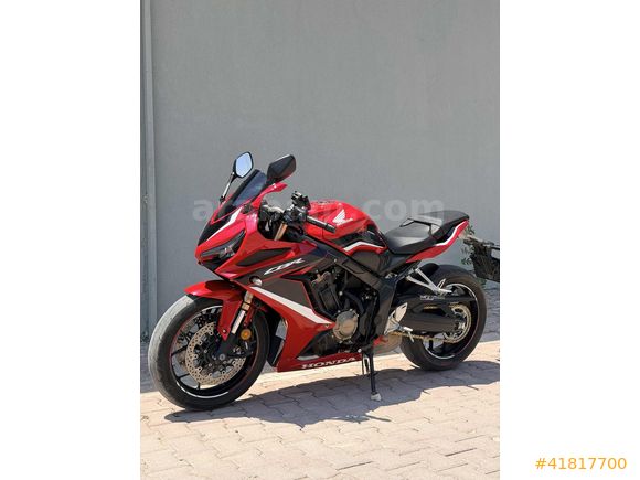 2021 CBR 650R / 17.000 KM'DE / BAKIMLI / SIFIR VİZELİ