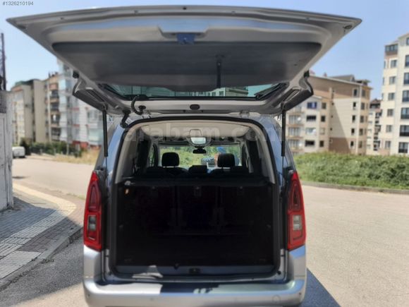 86 BİN KM CAM TAVAN ORTA KONSOL