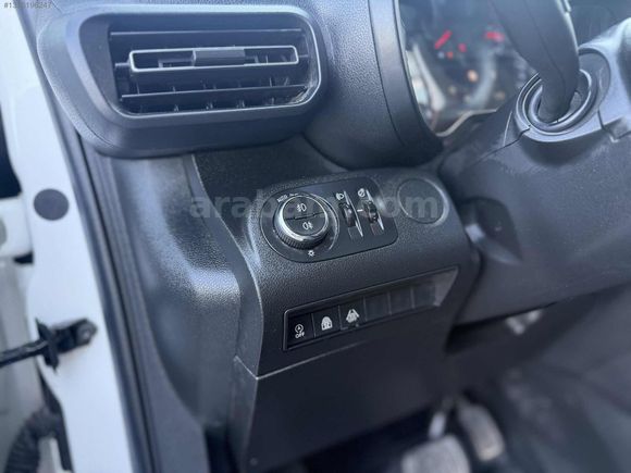 2019 Opel Combo Ultimate Cam Tavan KeylesGo 360K Boyasiz