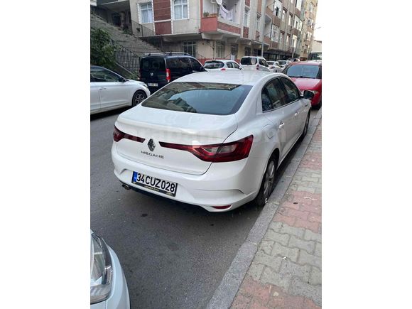 Sahibinden Renault Megane 1.5 Blue DCI Touch 2020 Model 