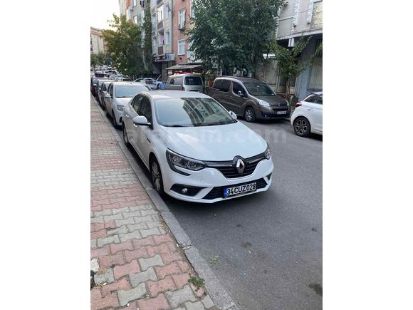 Sahibinden Renault Megane 1.5 Blue DCI Touch 2020 Model 