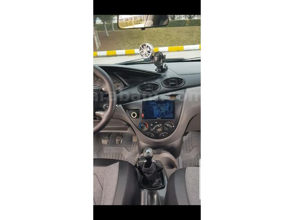 Sahibinden Ford Focus 1.6 Ghia 2001 Model