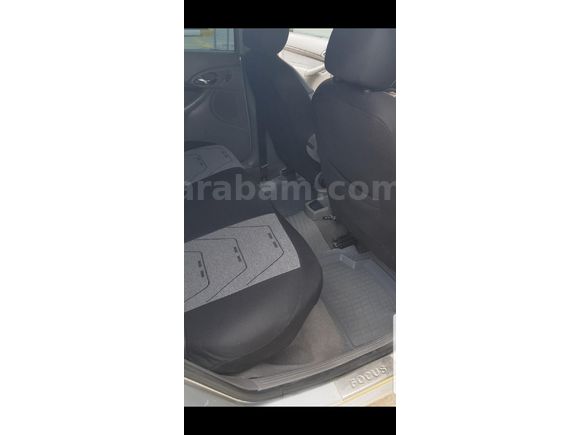 Sahibinden Ford Focus 1.6 Ghia 2001 Model