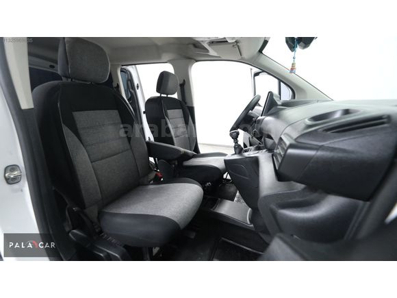 2024 12.AY ÇIKIŞLI MANUEL DİZEL HATASIZ BOYASIZ OPEL COMBO