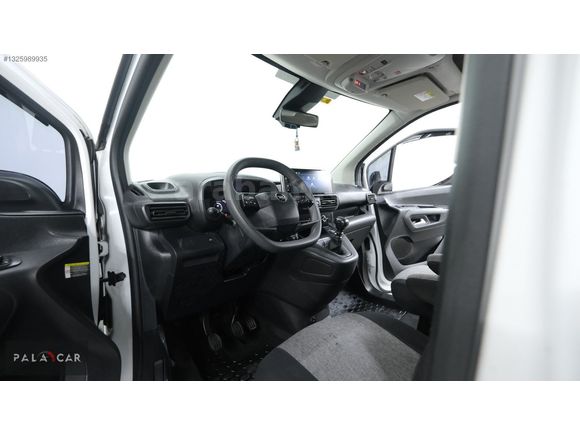 2024 12.AY ÇIKIŞLI MANUEL DİZEL HATASIZ BOYASIZ OPEL COMBO
