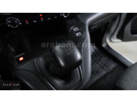 2024 12.AY ÇIKIŞLI MANUEL DİZEL HATASIZ BOYASIZ OPEL COMBO