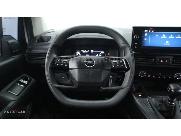 2024 12.AY ÇIKIŞLI MANUEL DİZEL HATASIZ BOYASIZ OPEL COMBO
