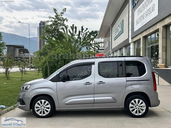 SINDIRGI OTOMOTİVDEN 24 OPEL COMBO ULTİMATE 43. BİN KM HATASIZ