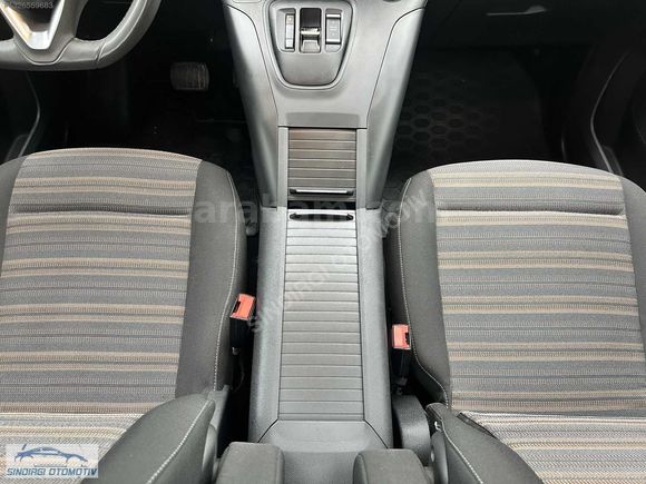 SINDIRGI OTOMOTİVDEN 24 OPEL COMBO ULTİMATE 43. BİN KM HATASIZ