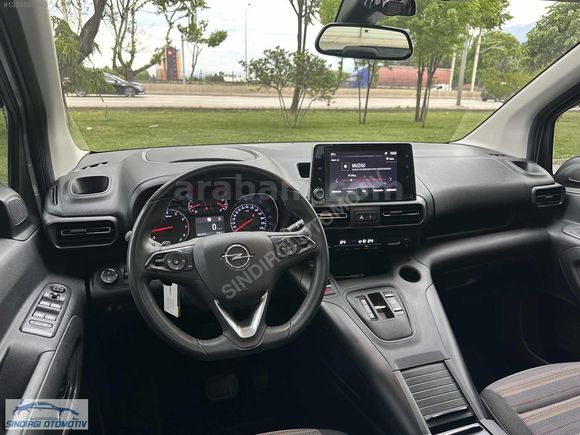 SINDIRGI OTOMOTİVDEN 24 OPEL COMBO ULTİMATE 43. BİN KM HATASIZ