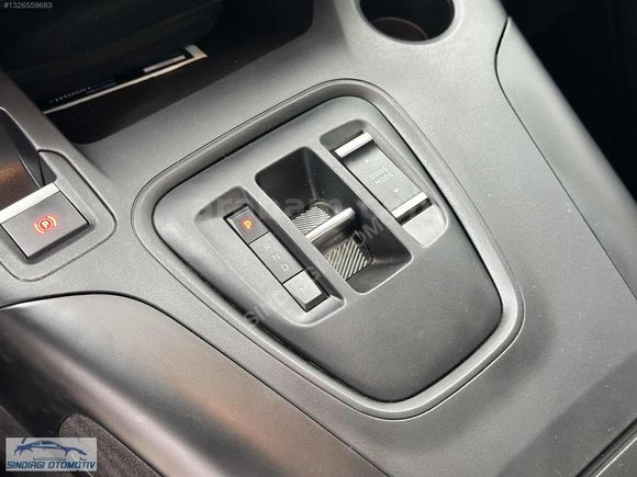 SINDIRGI OTOMOTİVDEN 24 OPEL COMBO ULTİMATE 43. BİN KM HATASIZ