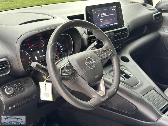 SINDIRGI OTOMOTİVDEN 24 OPEL COMBO ULTİMATE 43. BİN KM HATASIZ