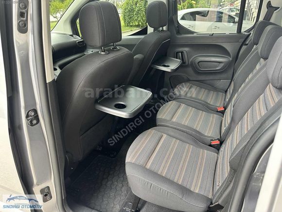 SINDIRGI OTOMOTİVDEN 24 OPEL COMBO ULTİMATE 43. BİN KM HATASIZ