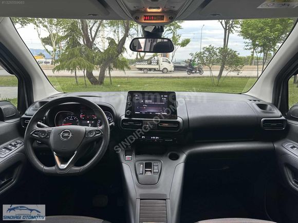 SINDIRGI OTOMOTİVDEN 24 OPEL COMBO ULTİMATE 43. BİN KM HATASIZ